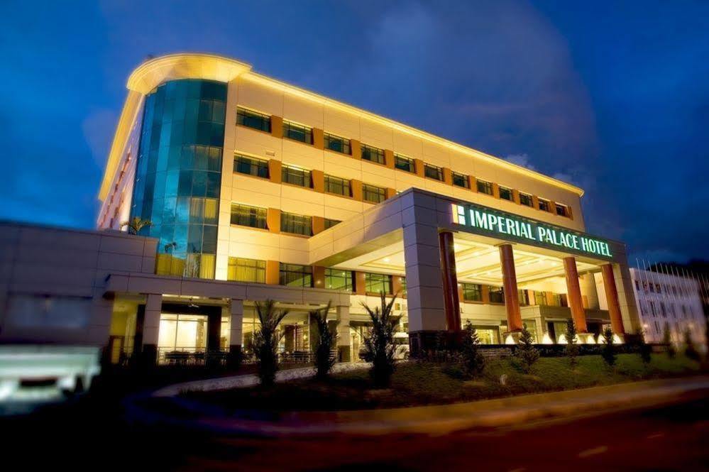 Imperial Palace Hotel Мири Экстерьер фото