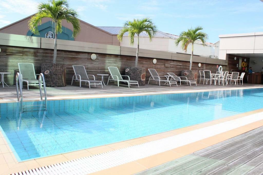 Imperial Palace Hotel Мири Экстерьер фото